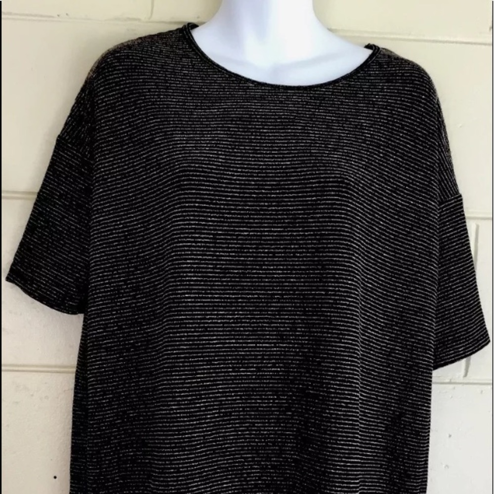 LulaRoe black gold high low tunic top